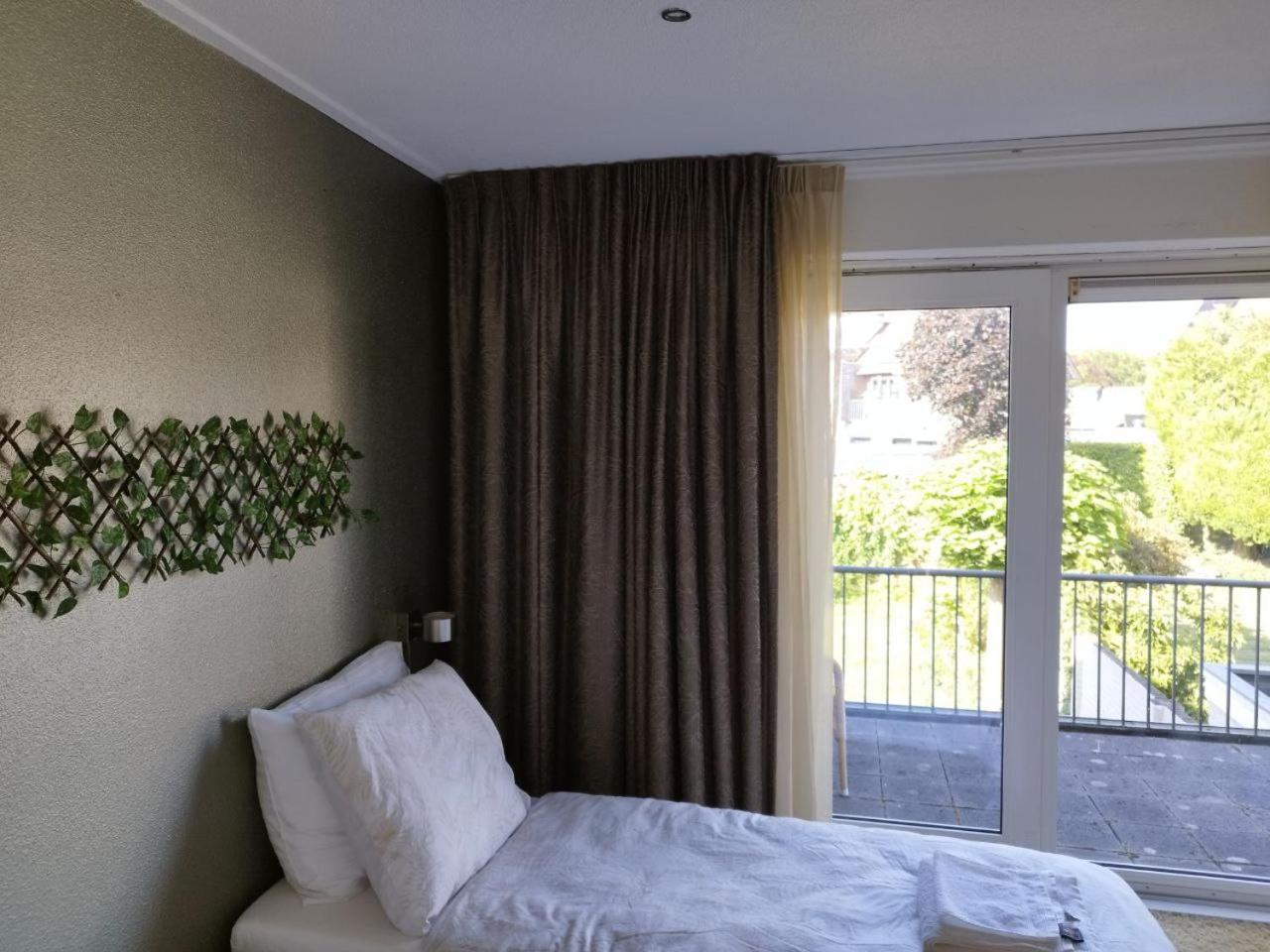 Tranquil Retreat - Free American Pancake-Guest House Arnhem Exteriör bild